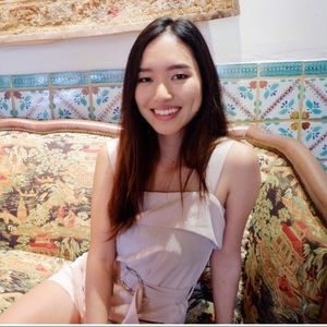 Meet your Posher, Lois